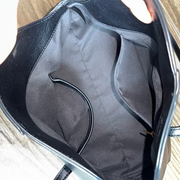 Black Shoulder Bag with Hidden Double Magnetic Folding Top Closure - Picture 2 of 5